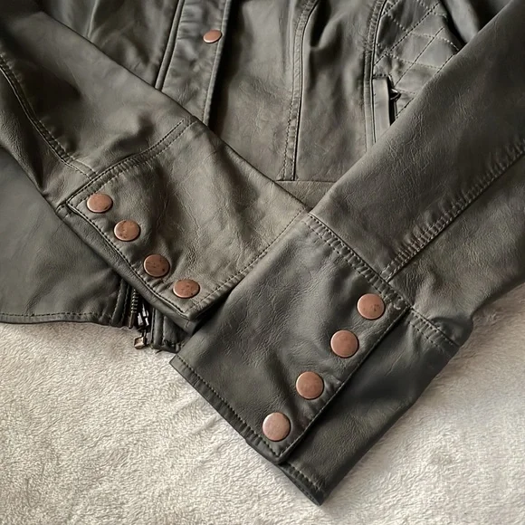 Anthropologie vegan leather, quilted dark olive jacket - Picture 2 of 10